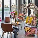 Moxy 3* Στσέτσιν