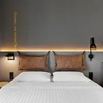 Moxy Ξενοδοχείο Στσέτσιν