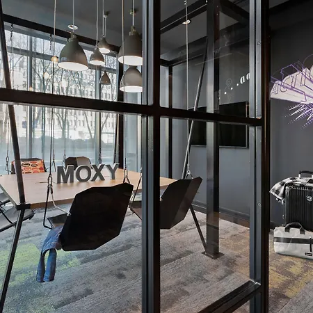 Moxy
