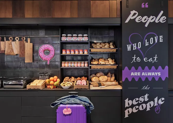 Moxy Ξενοδοχείο 3*